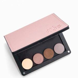 NIB! ITTSĒ The Van Ness Magnetic Eyeshadow Quad